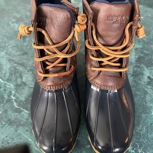 Sperry  Women’s Brown and Black Duck Boots